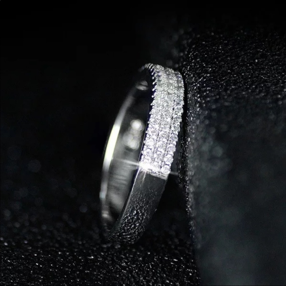 New Women’s 925 Sterling Silver Diamond Ring - Picture 4 of 5